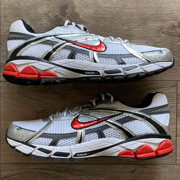 nike equalon